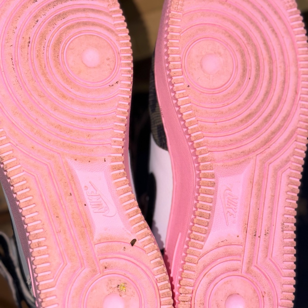 Nike Air Force 1 - Picture 4 of 4
